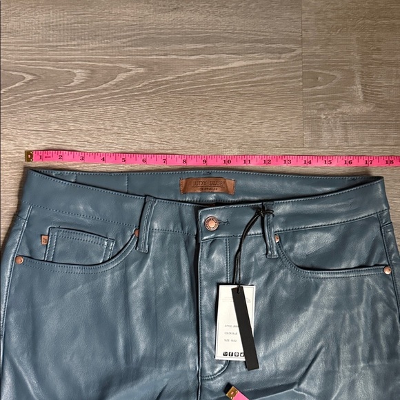 NEW Judy Blue high-waisted tummy control faux leather bootcut pants 32 - Picture 5 of 14